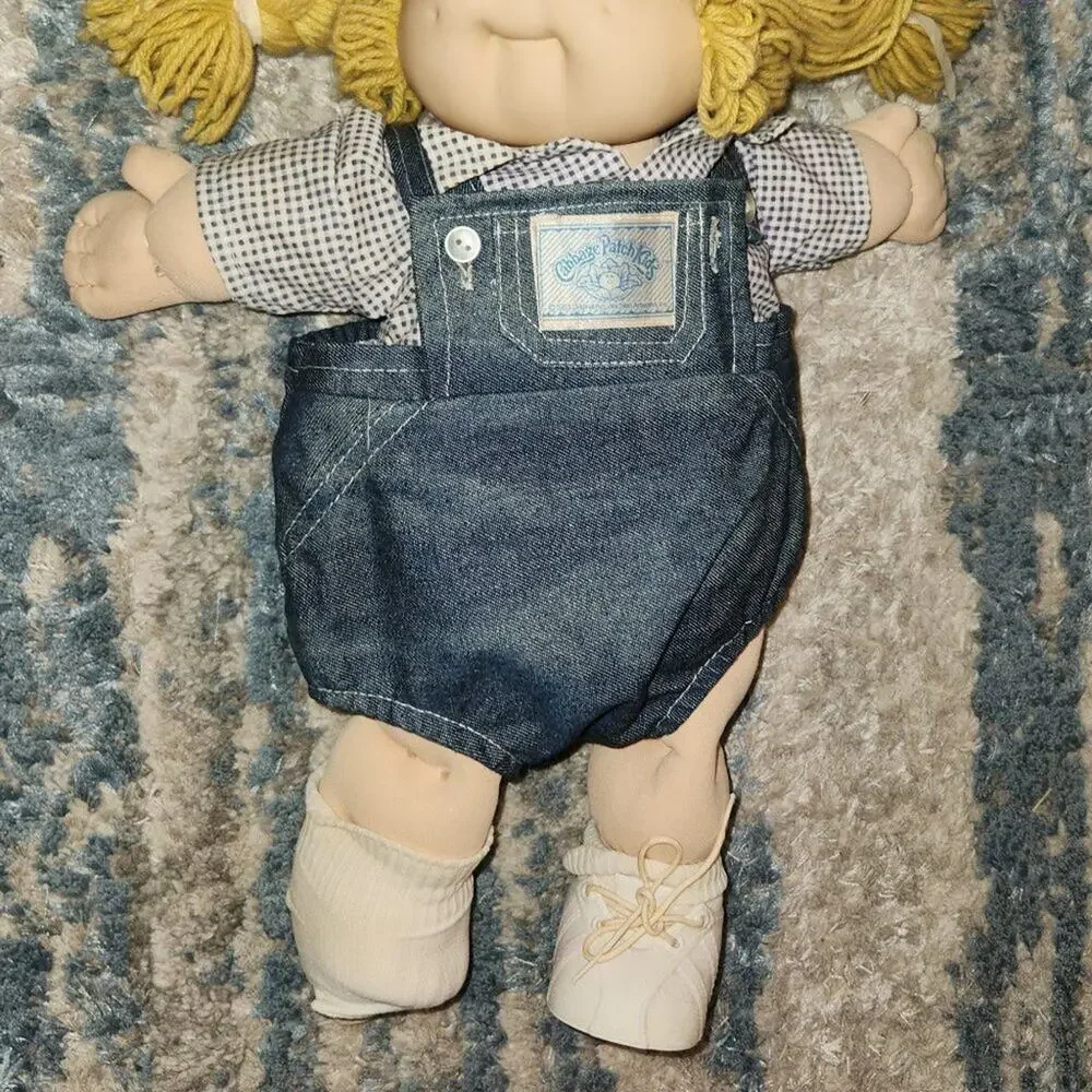 Cabbage Patch Kids get ready